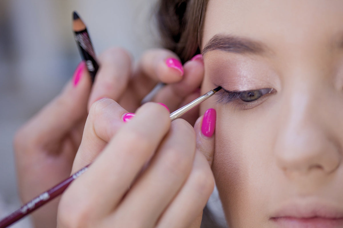 Which Personal Makeup Class in Singapore Should I Take? One-to-One vs Ultimate Course